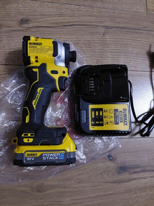 Bormasina impact DCF850