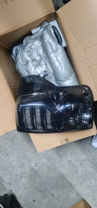 Задние фонари тойота тундра 2007-13 год