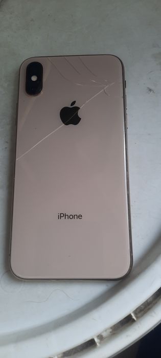 Продам IPhone xs 46gb