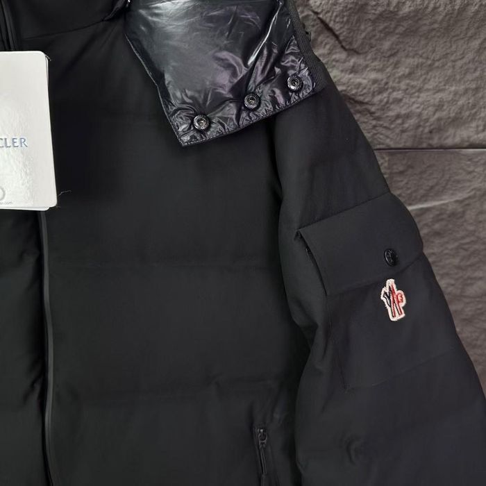 Geaca Moncler - calitate premium