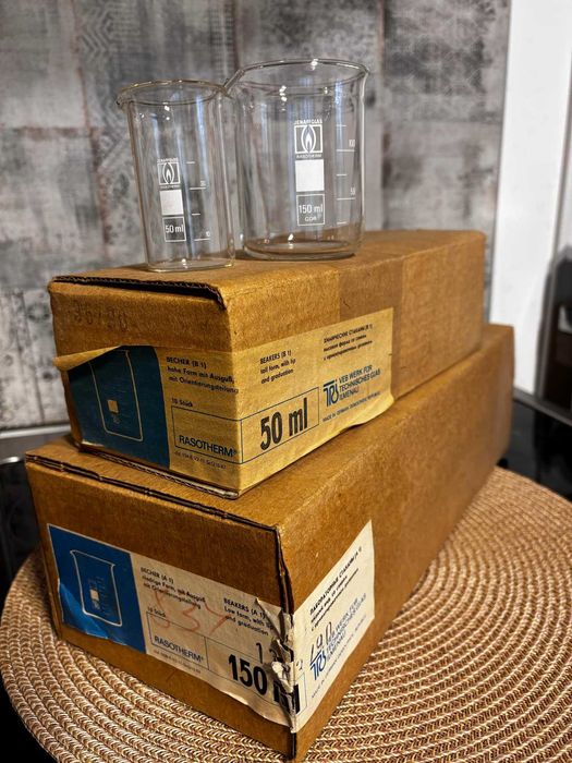 Лабораторни колби-нови-20 броя