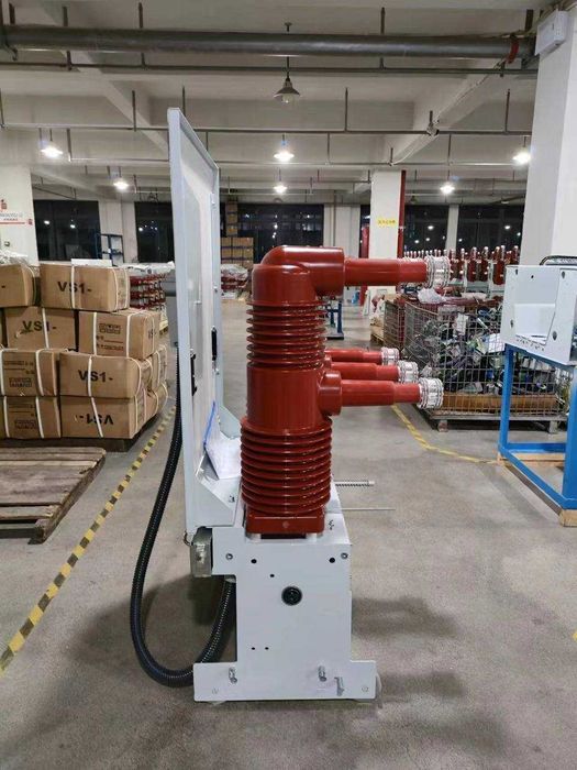 реклоузер  35кв(40.5) внутреннего типа