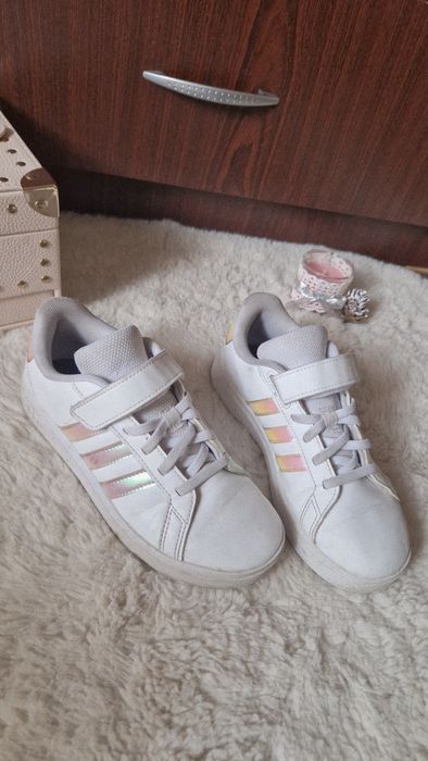 Adidas детски маратонки 33н.