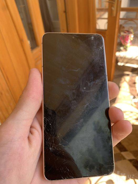 Samsung s21 5g oynasi singan