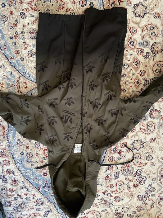 Одежда,джинсы кофты состояние хорошее