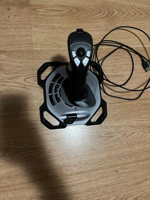 Joystick PC Logitech Extreme 3D Pro, 12 butoane, USB
