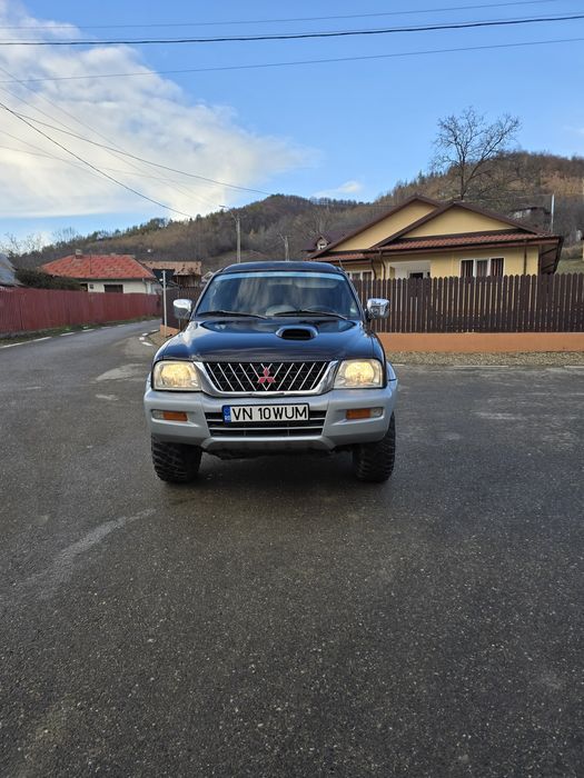 Vând Mitsubishi L200