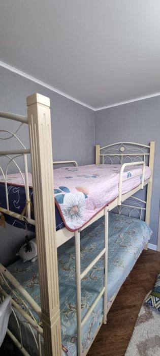 Кровать двухярусная