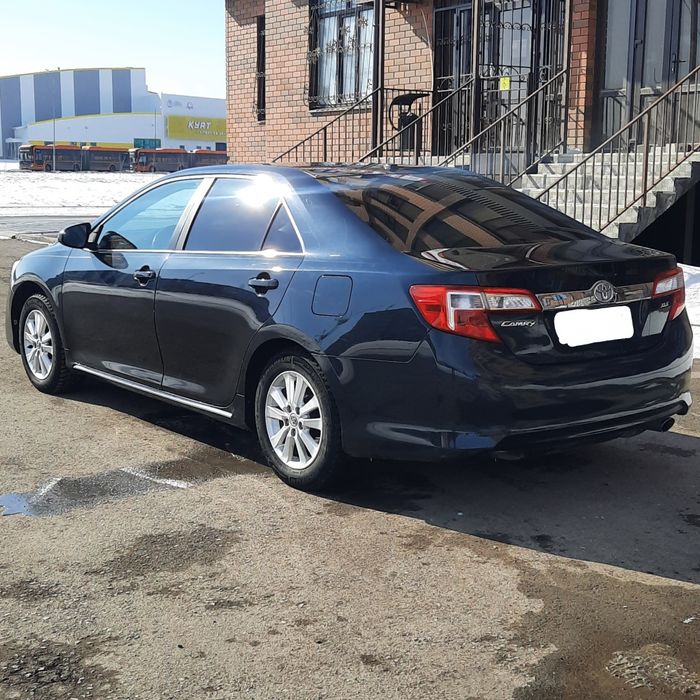 Продам Тойота камри 2013 года
