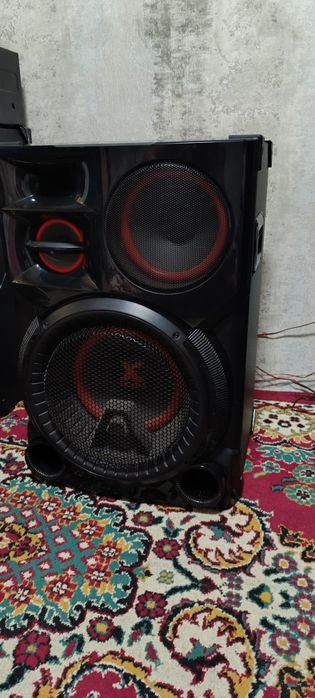 Продам колонку XBOOM CJ98