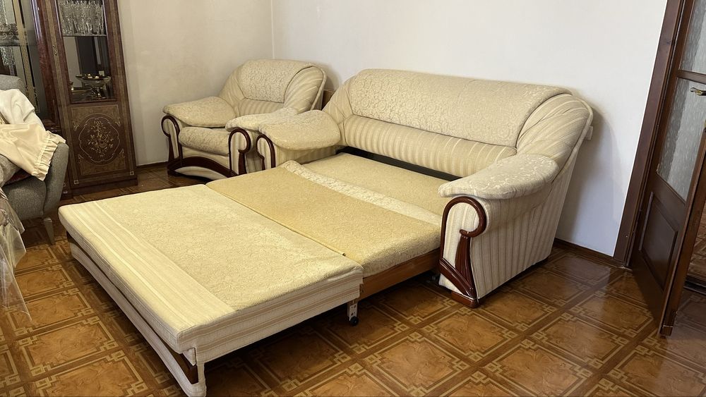 Диван и кресло б/у