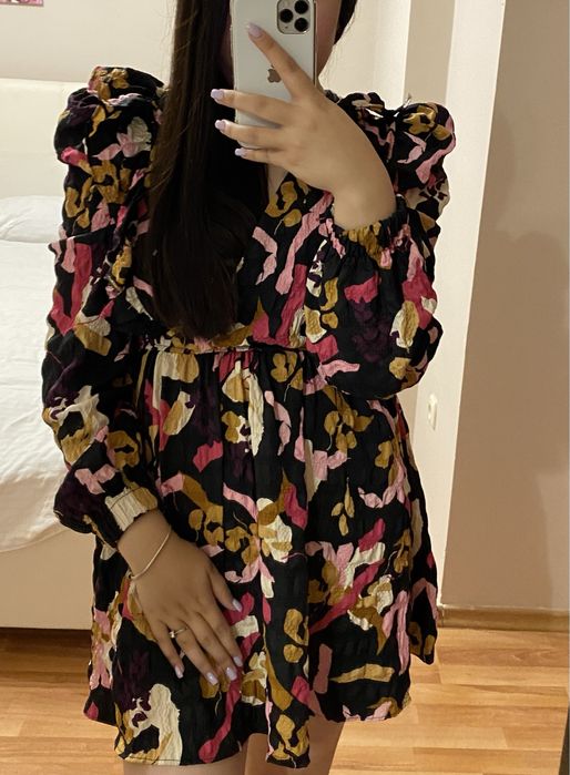 Продам платье от quzu