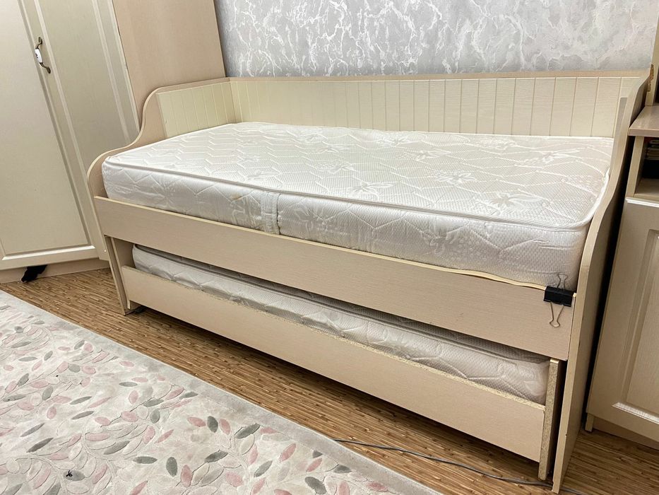 Детские две кровати