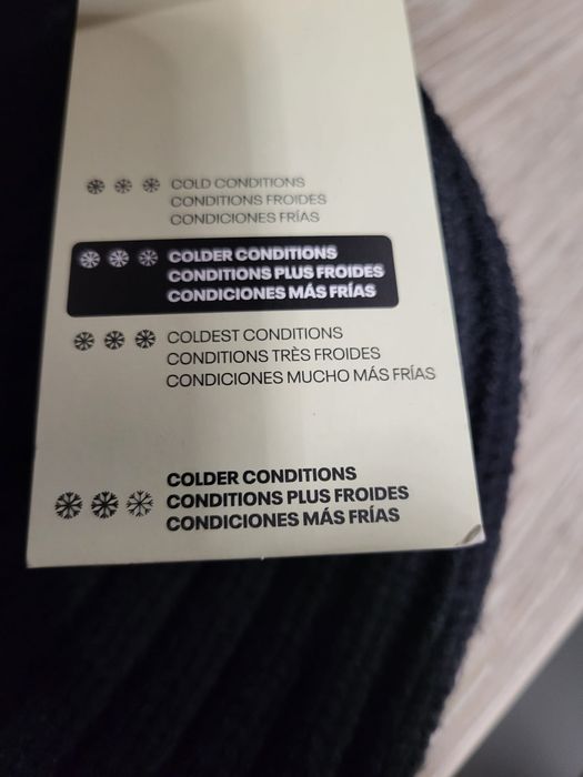 Căciulă Under Armour, nouă cu etichetă