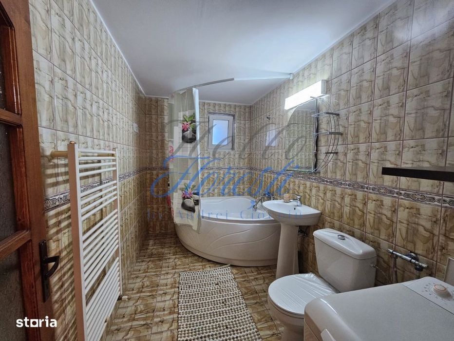 Apartament 4 camere, 2 bai, 2 parcari, 100mp, Zorilor