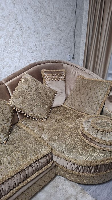 Продам диван производство,,Италия,,