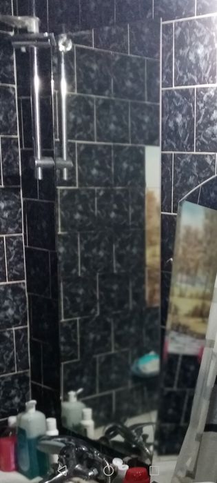 Oglinzi apartament și baie