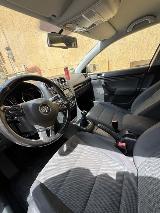 Vand volswagen golf 6 2010  adusa recent din germania
