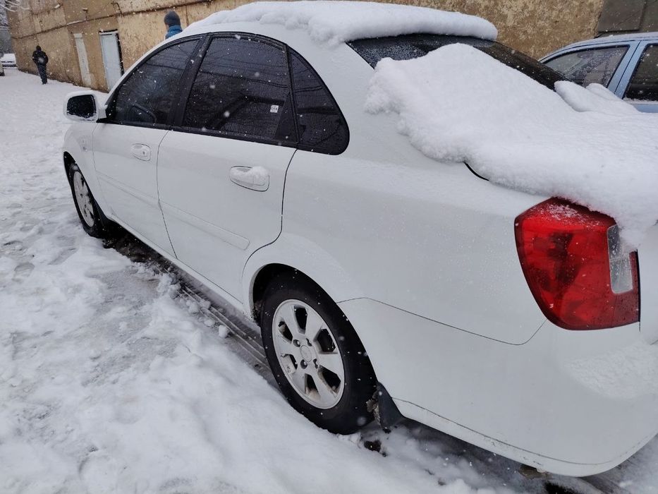 2019 Gentra 3 pozitsa Gaz bor