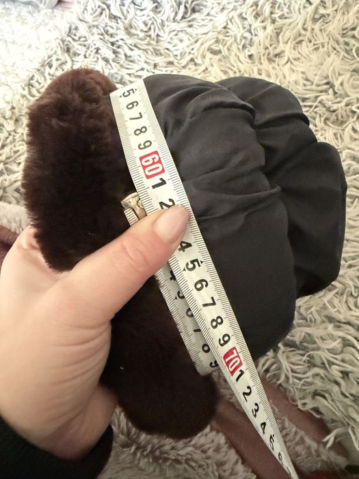 Caciula blana sintetica