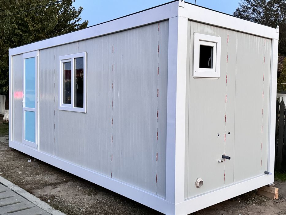 Container tip vestiar