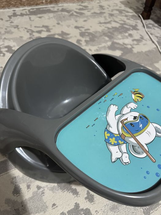 Отдам стульчик для кормление,обьявление со хадунками!!!