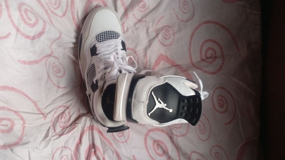 Jordan 4 retro military black