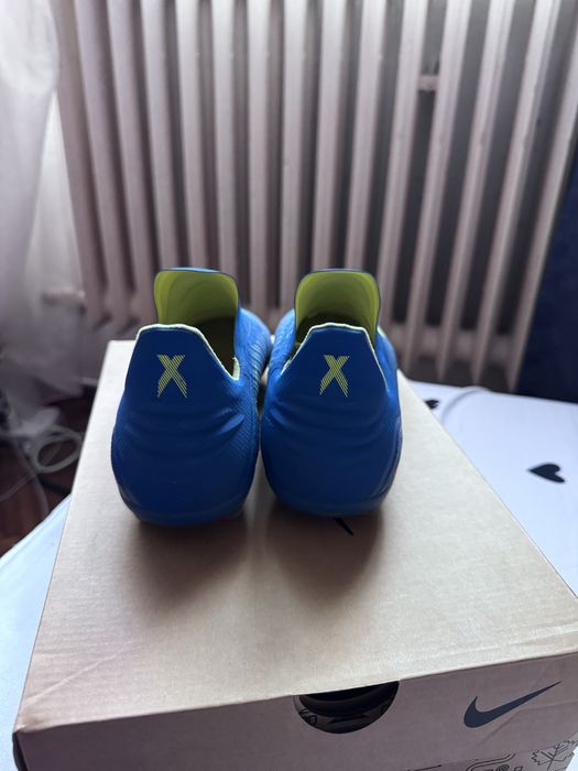 Adidas X ghete de iarba