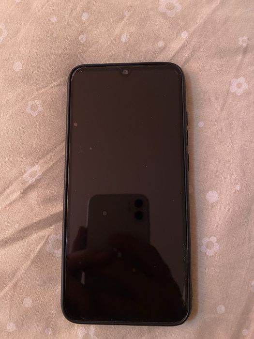 Продается срочно Redmi Note 7 64гб