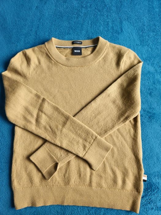 Guess,Boss,Love moschino,Zara,Only