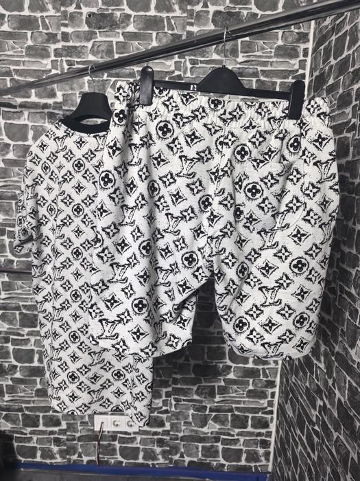 Luis Viton летен екип