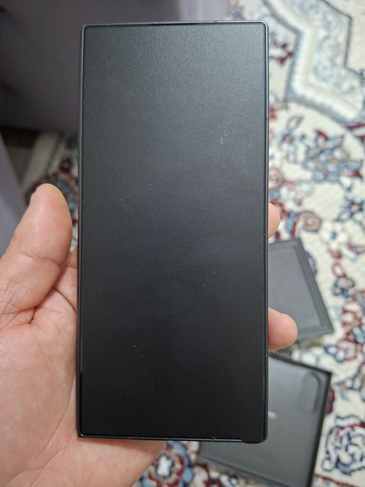 Продам абсолютно новый телефон