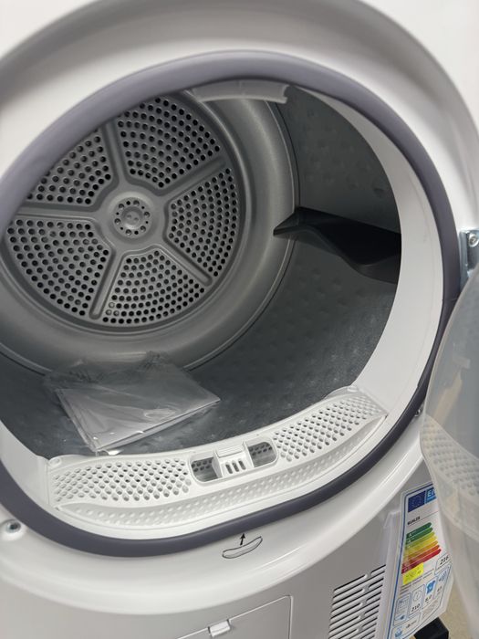 Сушилня 8кг А+++ чисто НОВа 5г гаранция продават се и отделн