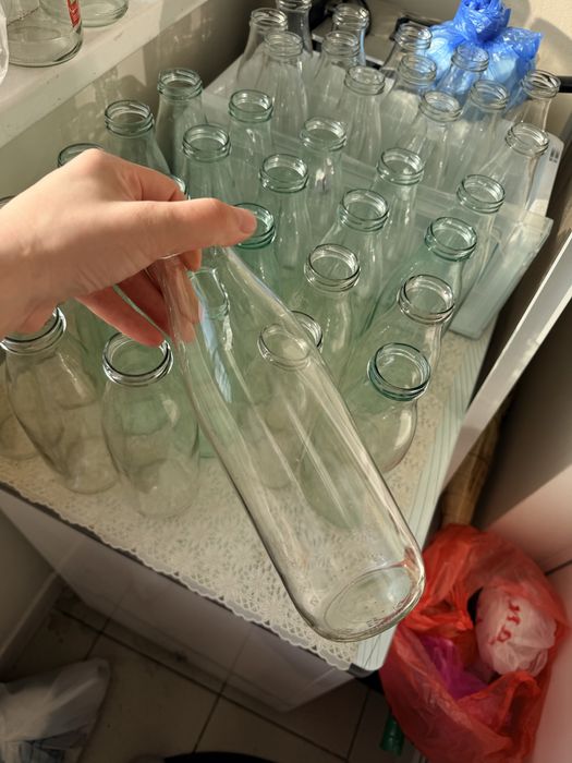 Продам бутылки срочно