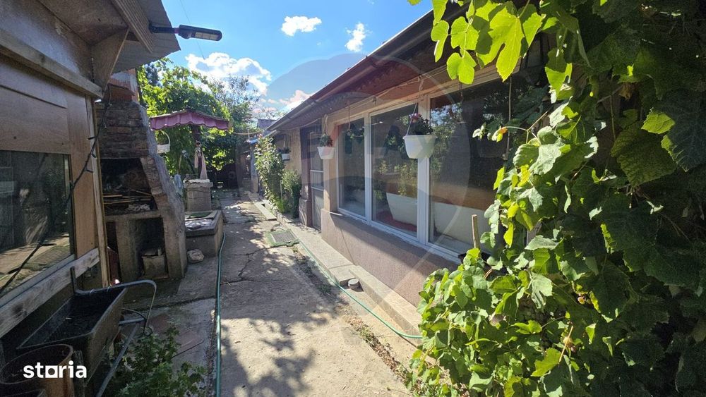 Casă / Vilă cu 6 camere de vânzare