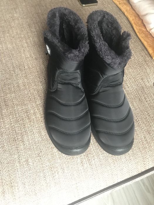 Продаются мужские сапоги