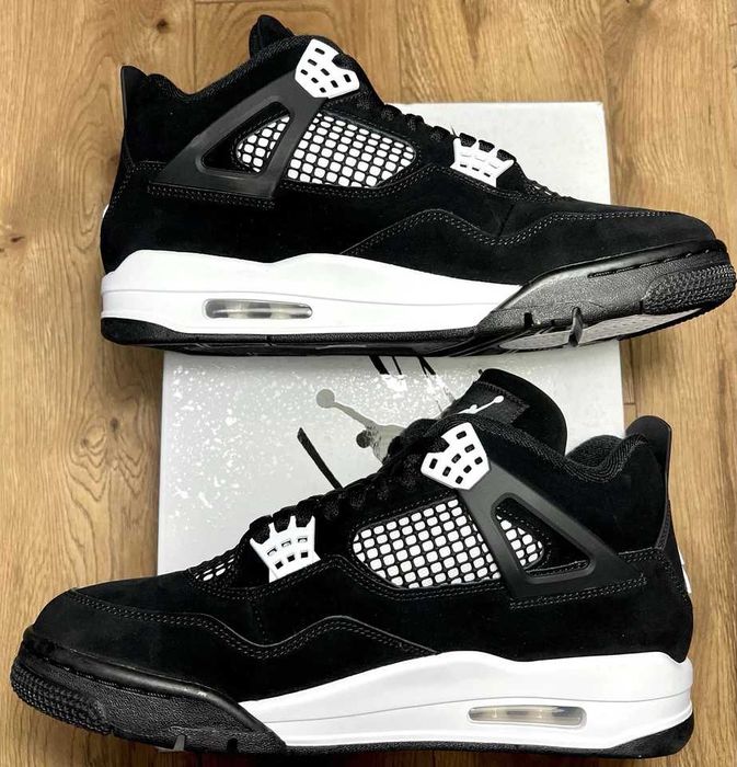 Jordan 4 Retro White Thunder Sneakers !REDUCERE!