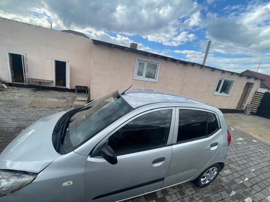 Продам hyundai i-10 русс учет