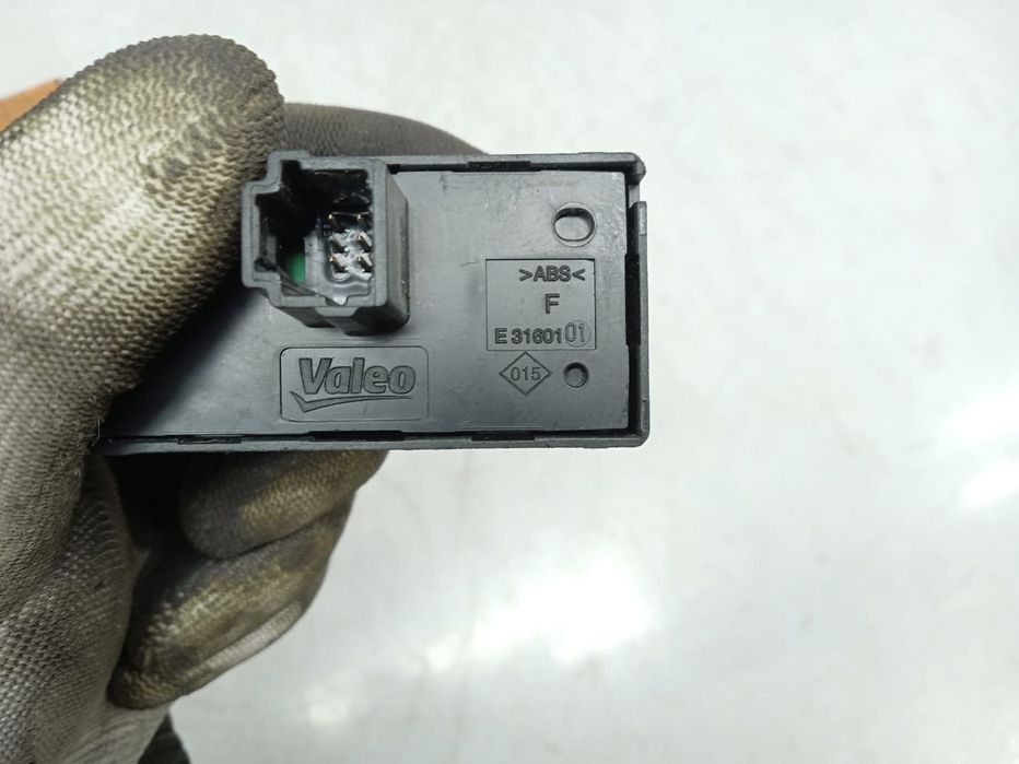 Buton avarii e3160101 Dacia Logan 2 (facelift) (2017 - 2020)