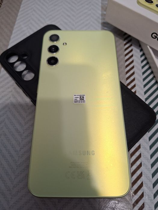 Телефони Samsung A54 и А34