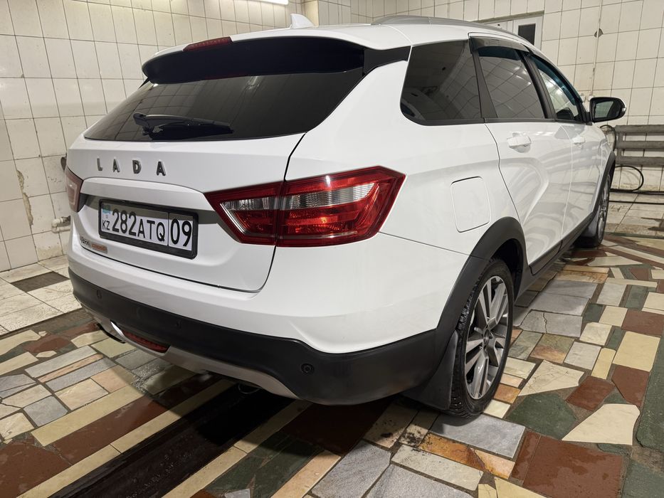 Продам Лада Веста кросс