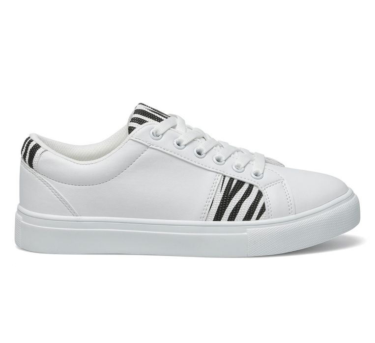 Сникеры Nine West