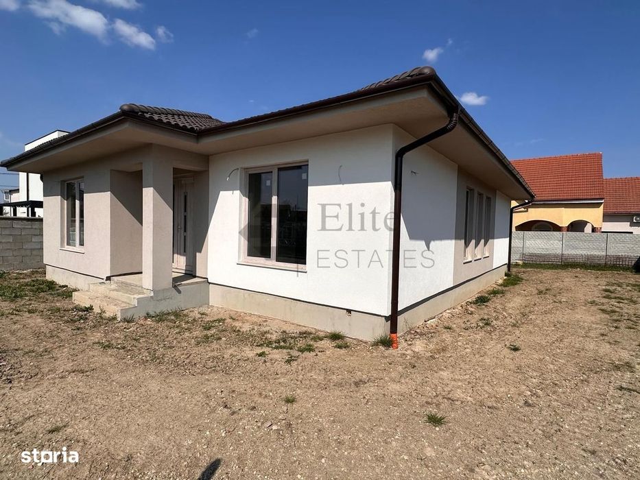 Casă de vânzare cu 4 camere în Sânmartin, Bihor