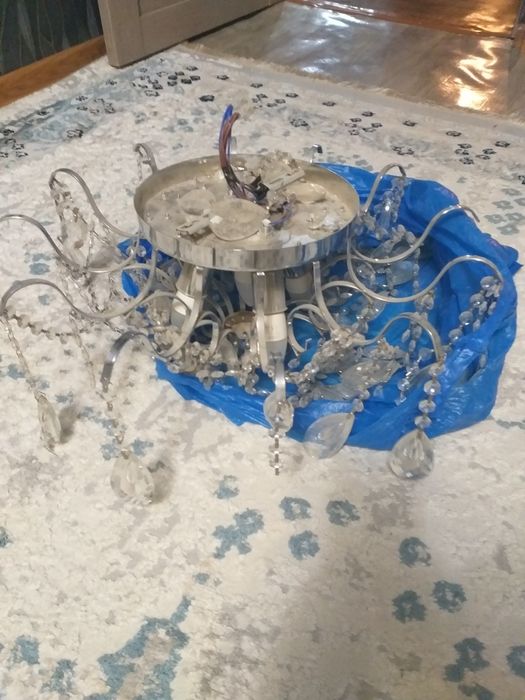 Люстры в хорошем состоянии