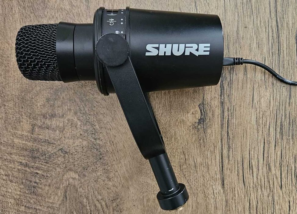 Microfon Shure mv7