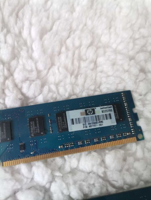 2x Memorie 2GB Elpida DDR3 PC3-10600U-9-10-B0