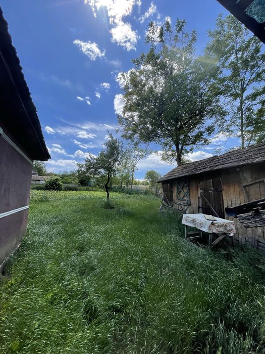 Casa de vanzare cu gradina aproape de Cluj si Bistrita