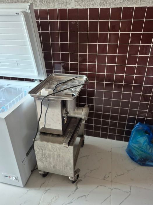 Продаю мясорубка