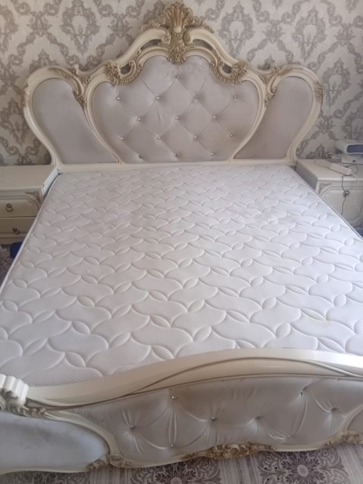 Продам деван отличная состояние