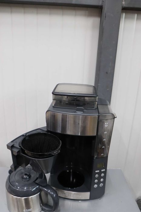 Кафемашина Russell Hobbs Grind & Brew с мелачка, 10 чаши,1000W
